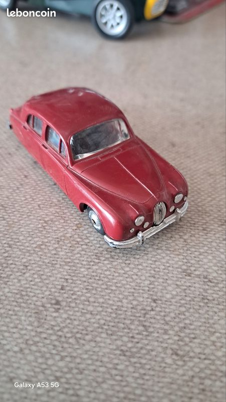 NOREV PLASTIQUE 1/43 Jaguar 2l 400 n°17 Vert céladon EUR 22,00