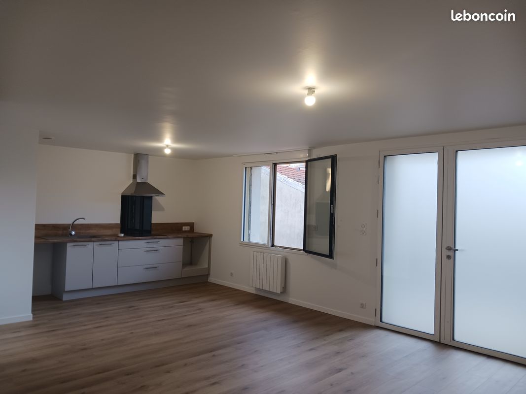 Appartement 3 pièces 70 m² · à Montrond-les-Bains · 70 m² · 830 €/mois