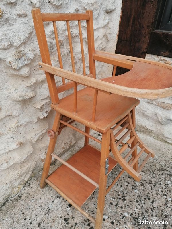 Chaise haute ancienne (image 3)