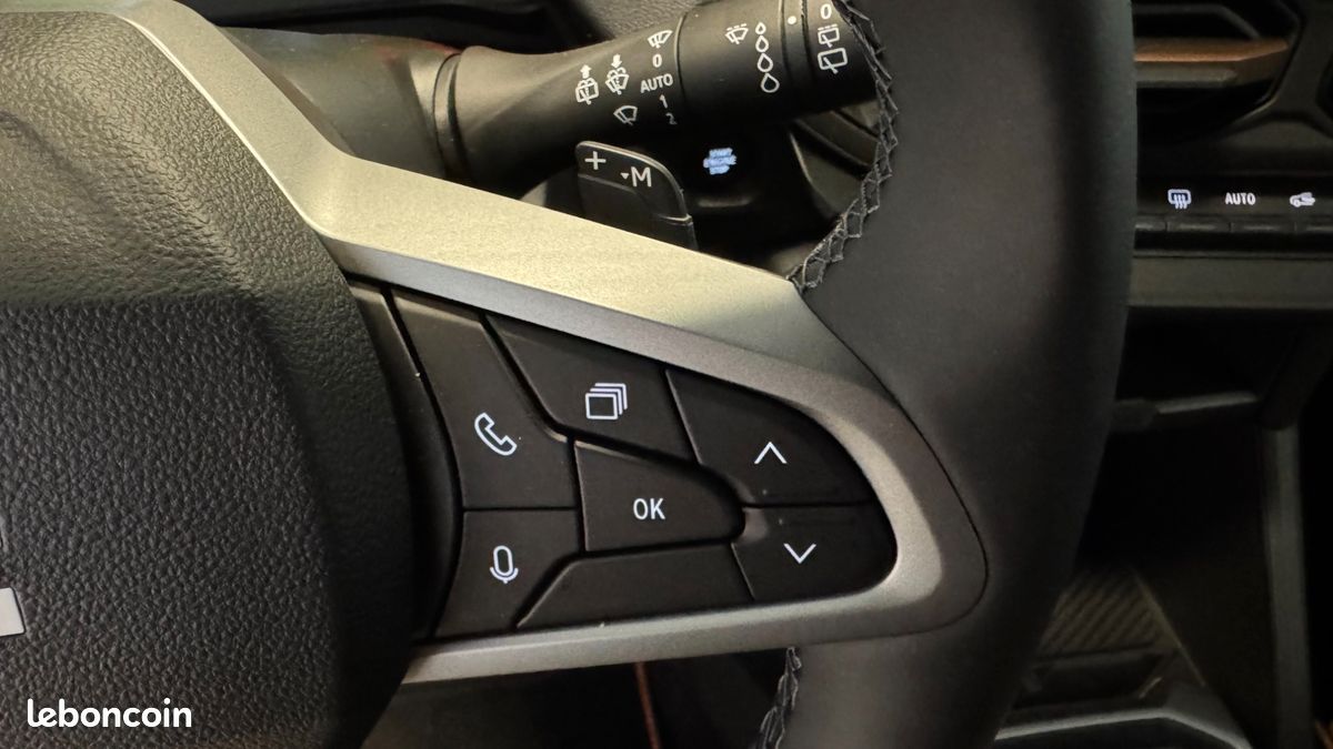 DACIA DUSTER HYBRID-G 150CH 4X4 BVA EXTREME SUREQUIPe (image 25)