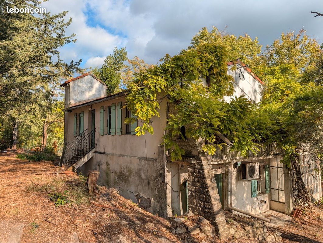 Maison 5 pièces 100 m² · à Draguignan · 100 m² · 180 000 €