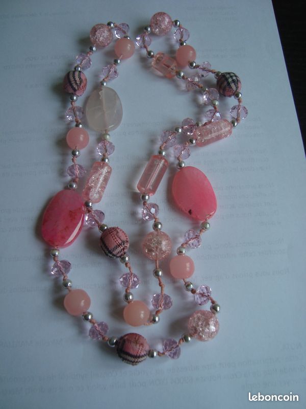 Pendentifs et colliers (image 7)