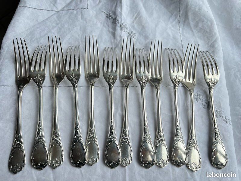 Troc Echange Lot de12 FOURCHETTES à DESSERT - en argent - 15 cm en argent massif 313 gr sur