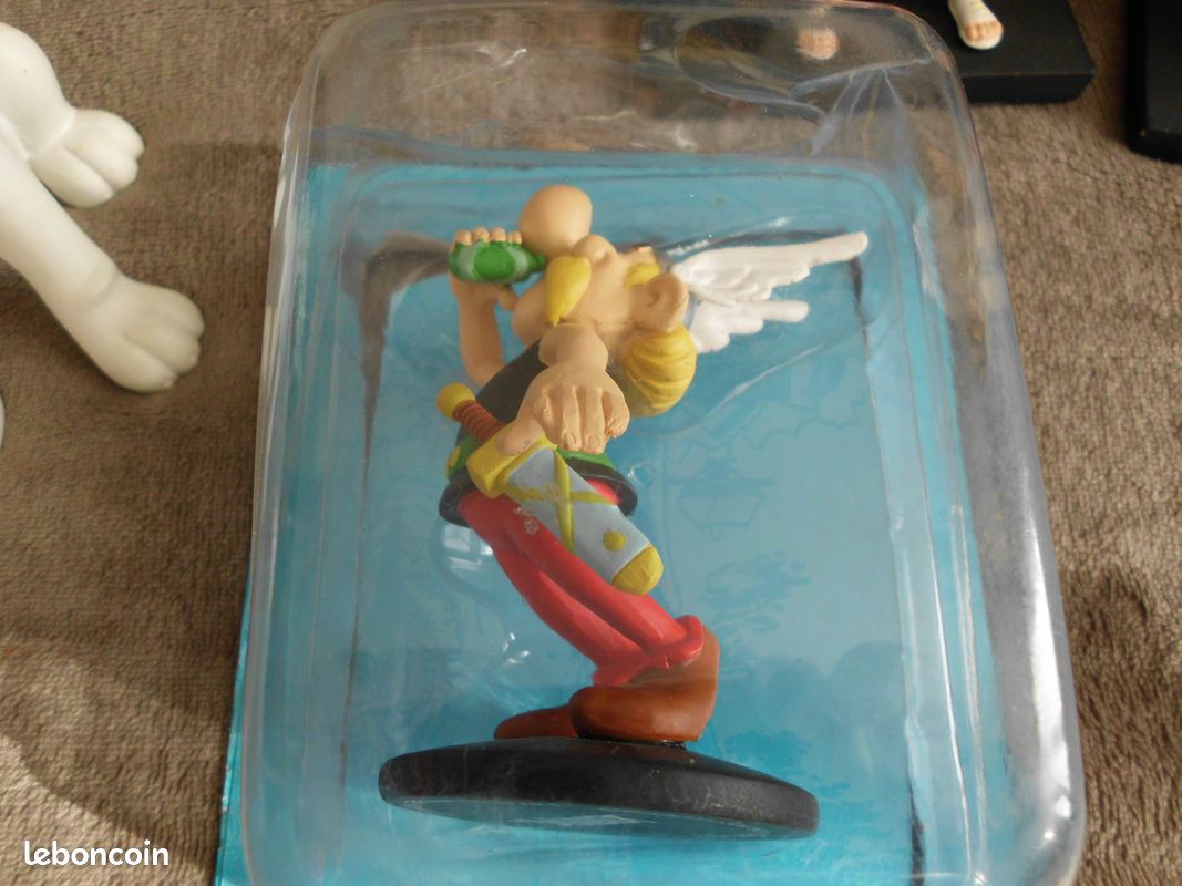 ASTÉRIX FIGURINE CÉSAR la grande galerie des personnages 2012 EUR 9,99