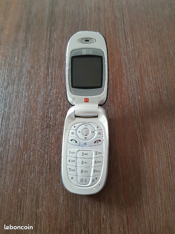 Téléphone portable LG KG 220 (image 1)