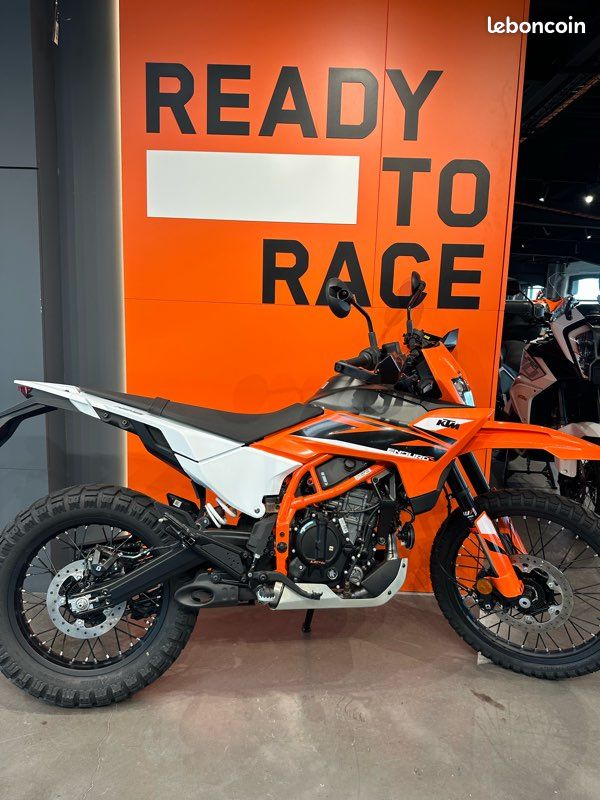 KTM 125 enduro r 2025 - 10 kilomètres (image 1)