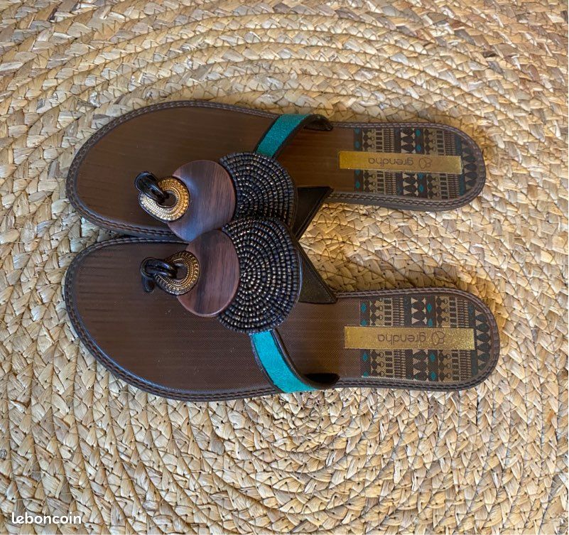 Superbes Tongs Grendha Marron et Vert 37 Neuves (image 1)