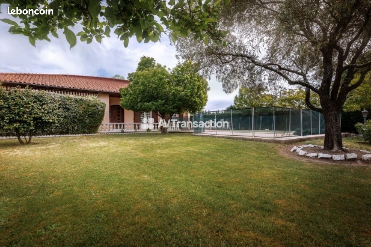 Maison 5 pièces 163 m² · à Vayres · 163 m² · 315 000 €