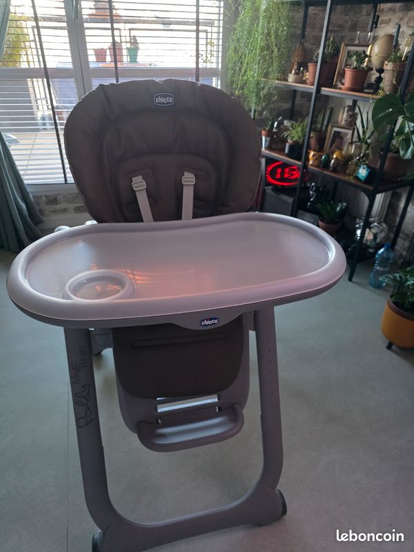 Chaise haute poly magic CHICCO (image 1)