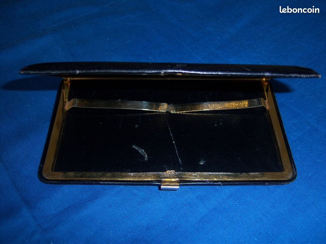 Etui à cigarettes ancien ou porte-carte ou billets en cuir (format des cigarettes sans filtre) (image 3)