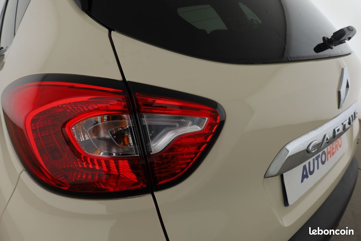 Renault Captur 1.5 dCi Intens Eco2 EDC 90 ch (image 30)