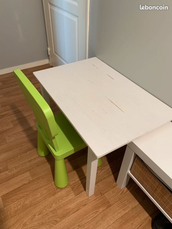 A vendre petite table et chaise (image 2)