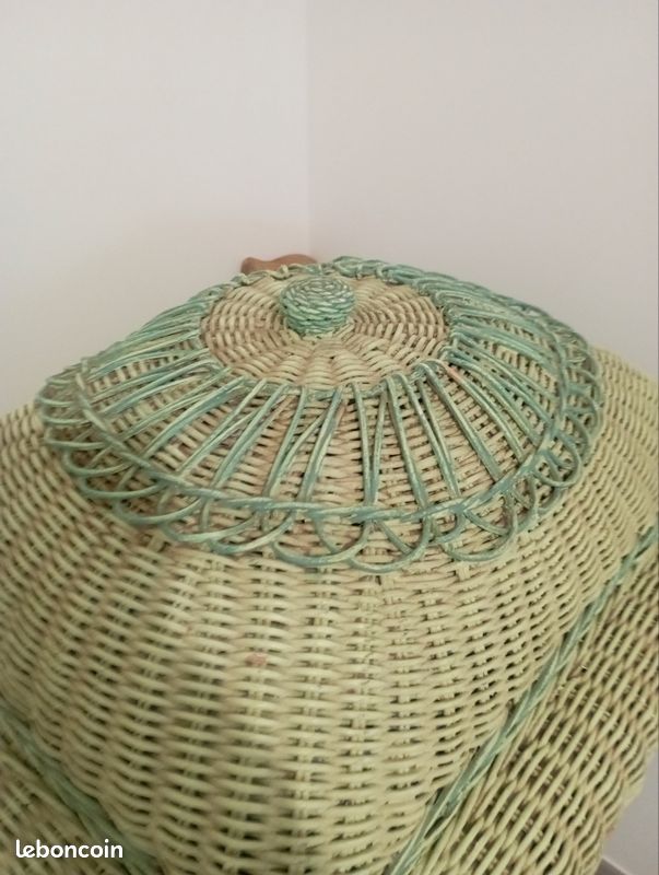 Meuble en rotin vintage (image 6)