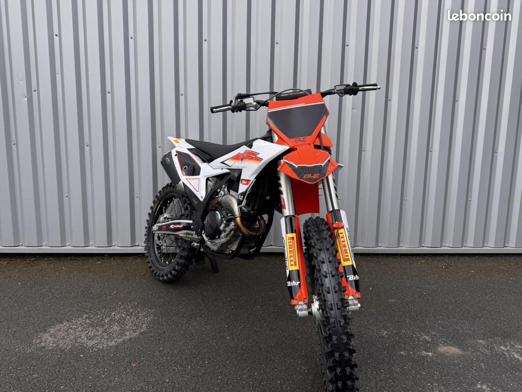 KTM 250 SX-F 2025 - 39 hrs (image 2)