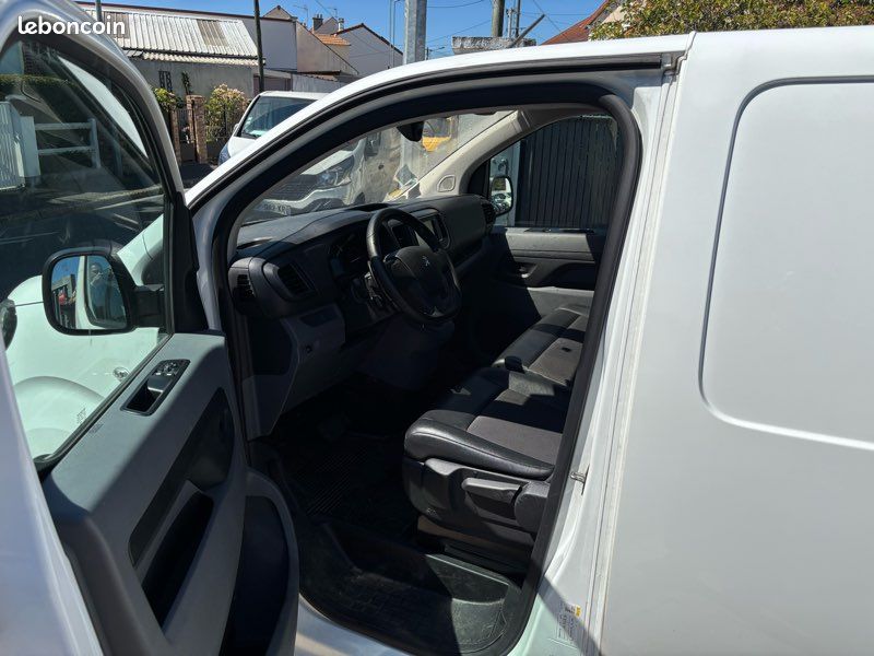 Citroën Jumpy 2.0 BLUEHDI EAT8 180CV Asphalt (image 3)