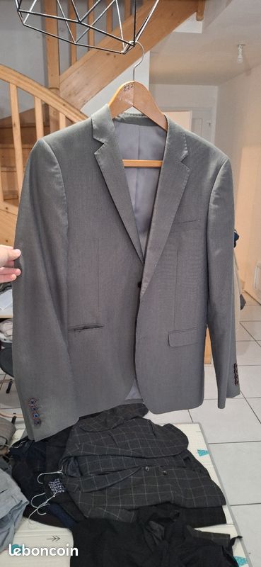 Veste costumes C&A taille 48 neuf Vêtements