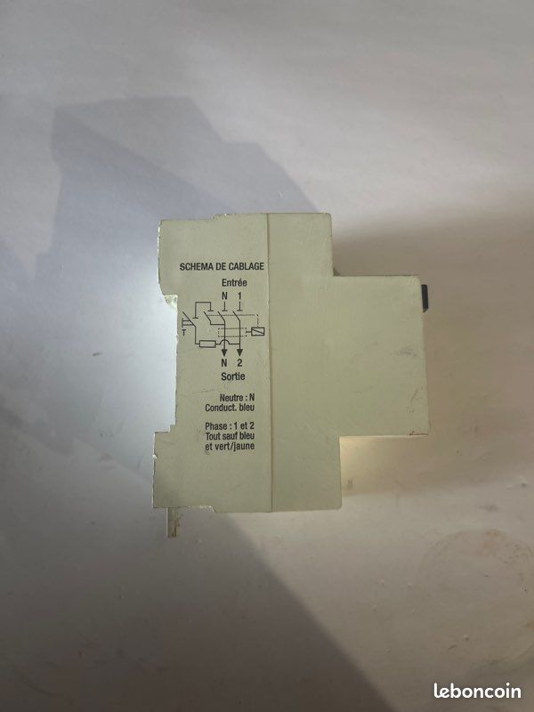 Interrupteur différentiel DEBFLEX 40A type AC 230V (image 2)