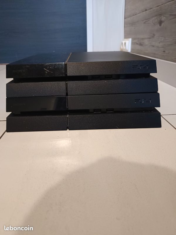 Lot de 2 PS4 ou bien à l'unité (image 1)