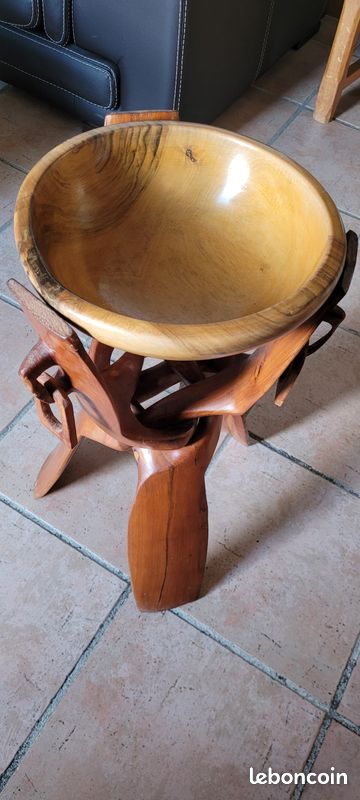 Grand bol sur trépied bois (image 1)