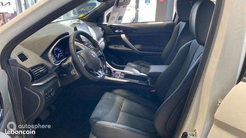 Mitsubishi Eclipse Cross 2.4 MIVEC PHEV 188ch Intense 4WD (image 12)