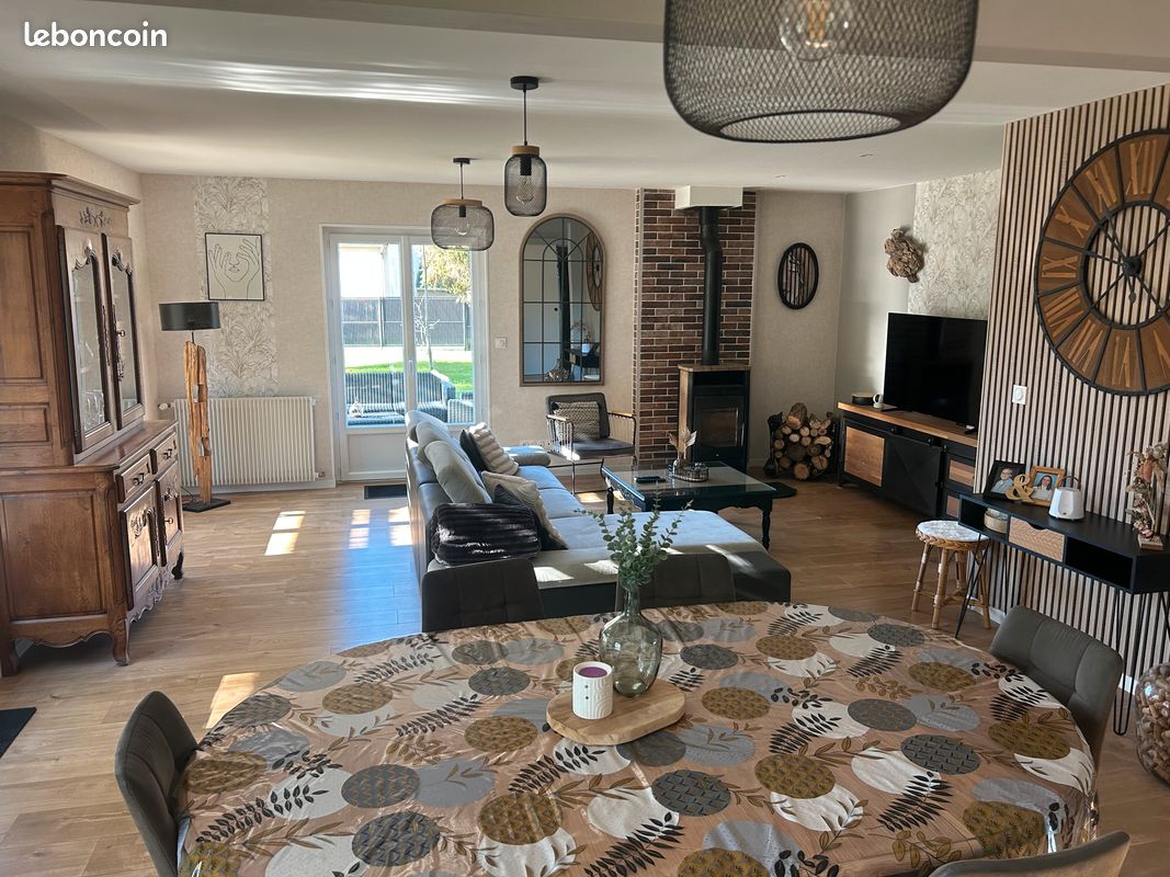 Maison 8 pièces 156 m² · à Changé · 156 m² · 339 000 €