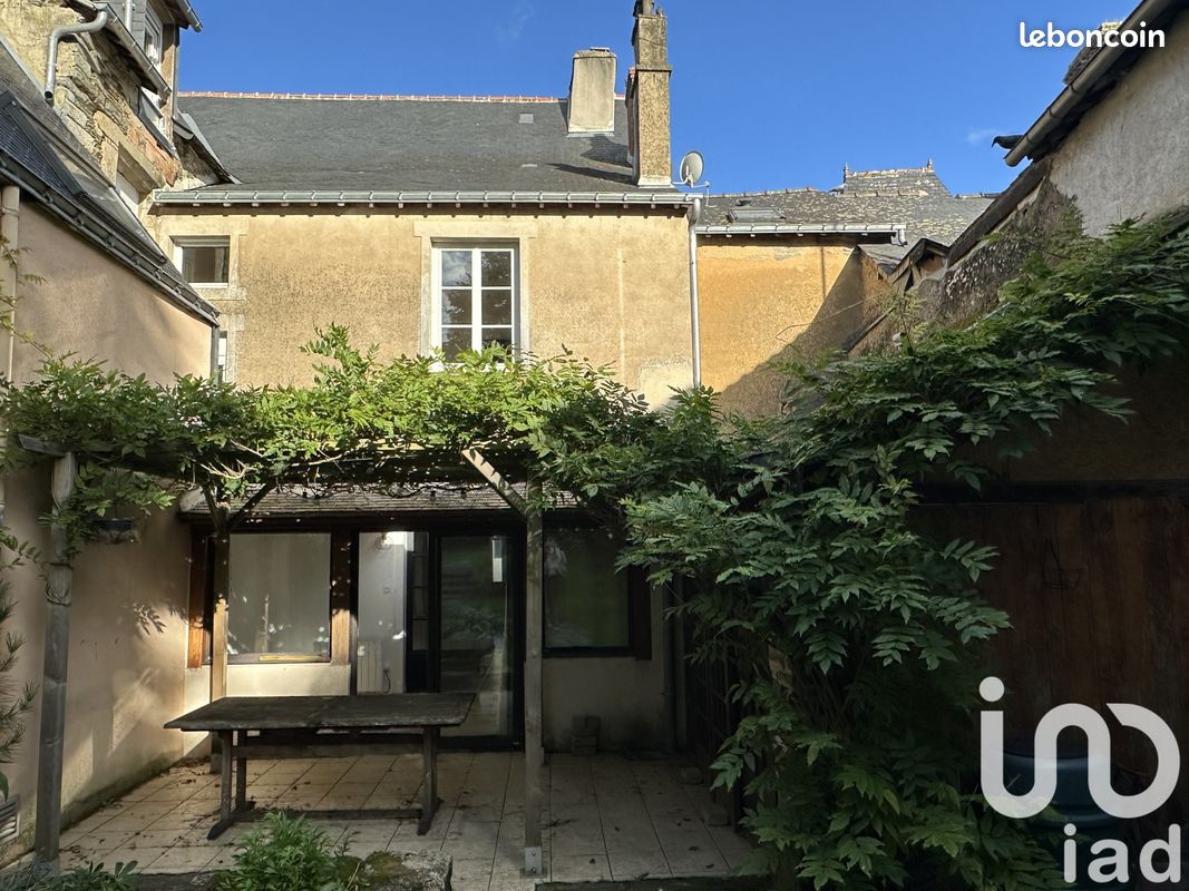 Maison 8 pièces 152 m² · à Josselin · 152 m² · 239 000 €