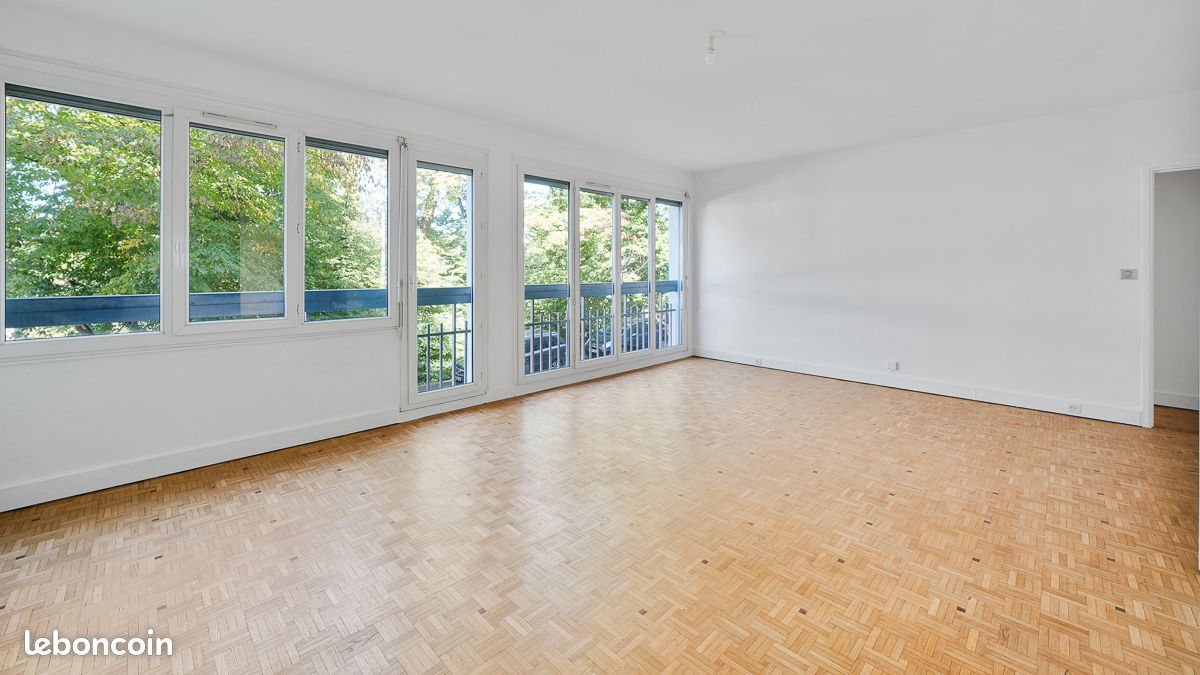 Appartement 4 pièces 110 m² · à Ville-d'Avray · 110 m² · 2 390 €/mois
