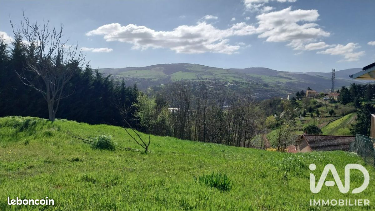 Terrain 400 m² · à Rive-de-Gier · 400 m² · 58 500 €