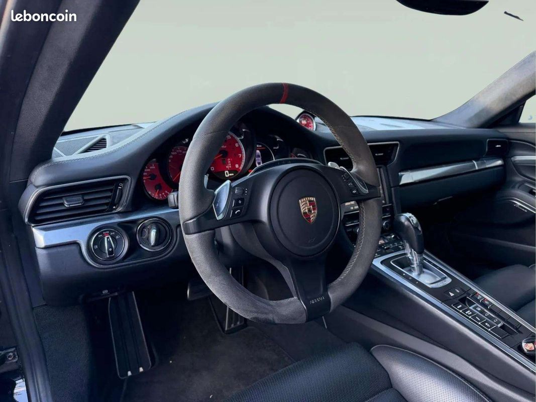 Porsche 911 Type 991 Turbo * 521 ch * Burmester * Sport Chrono * Toit Ouvrant Verre * Caméra (image 14)