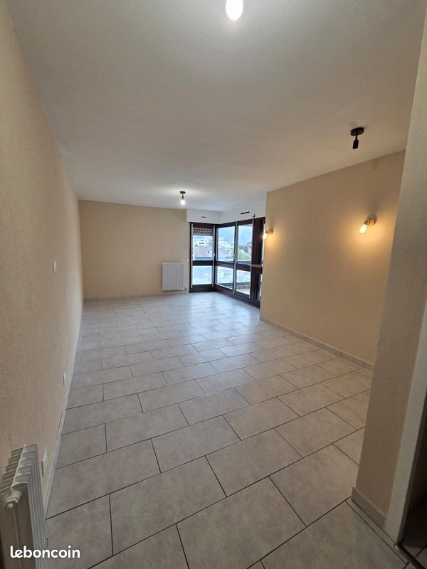 Appartement 3 pièces 69 m² · à Cluses · 69 m² · 1 100 €/mois