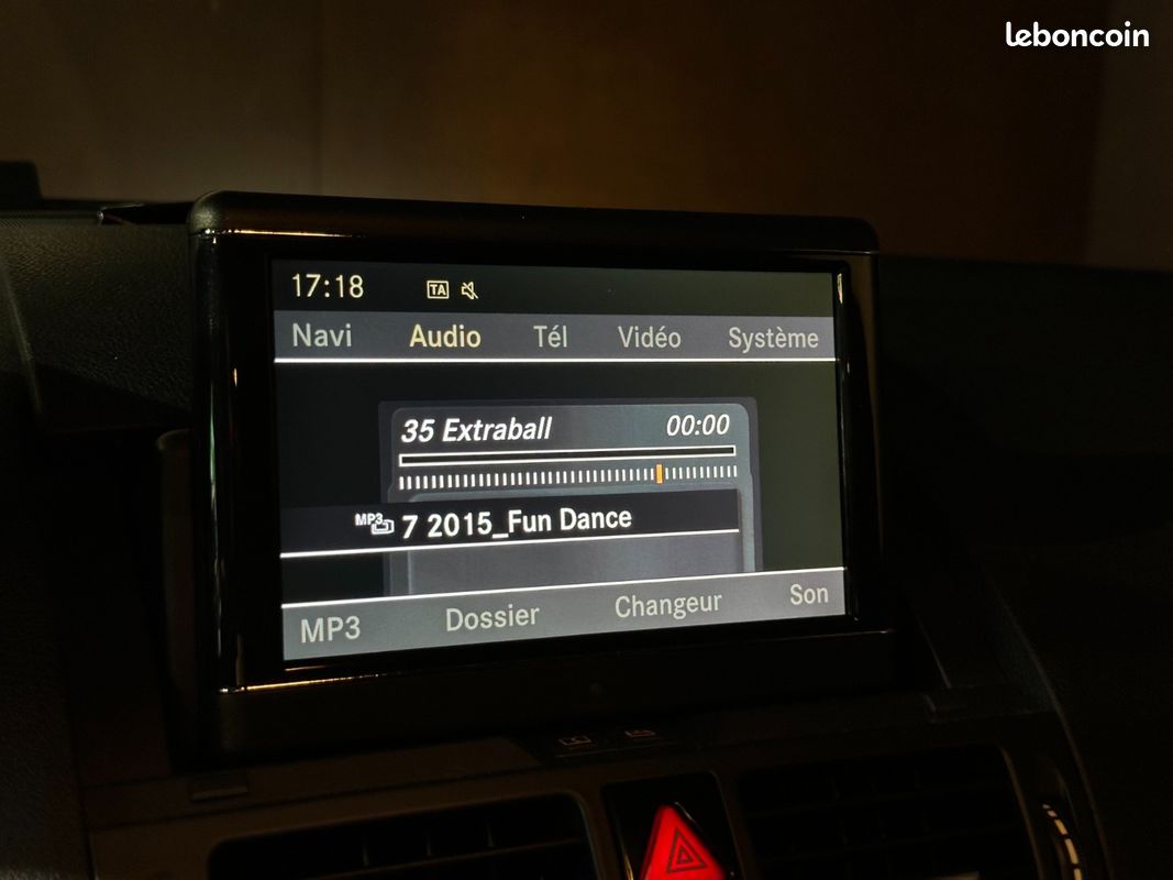 Mercedes CLASSE C BREAK 63 AMG 6.2 V8 457ch 7G-Tronic Historique Complet (image 25)
