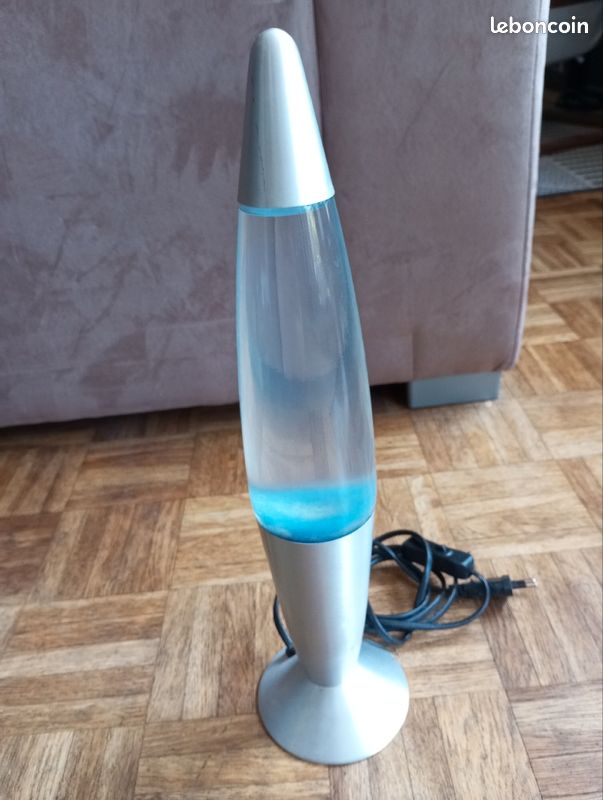 Lava lamp (image 1)