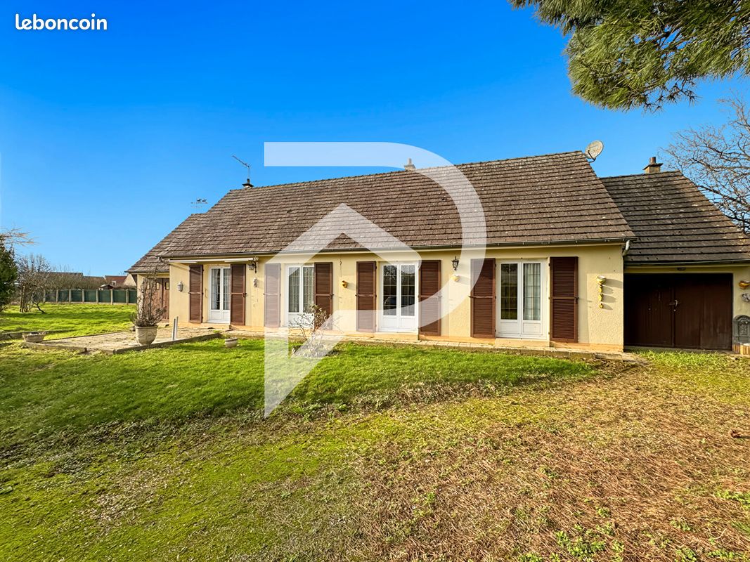 Maison 5 pièces 90 m² · à Crèvecœur-le-Grand · 90 m² · 159 000 €