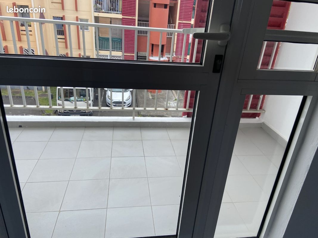 Appartement 3 pièces 52 m² · à Saint-Benoît · 52 m² · 526 €/mois