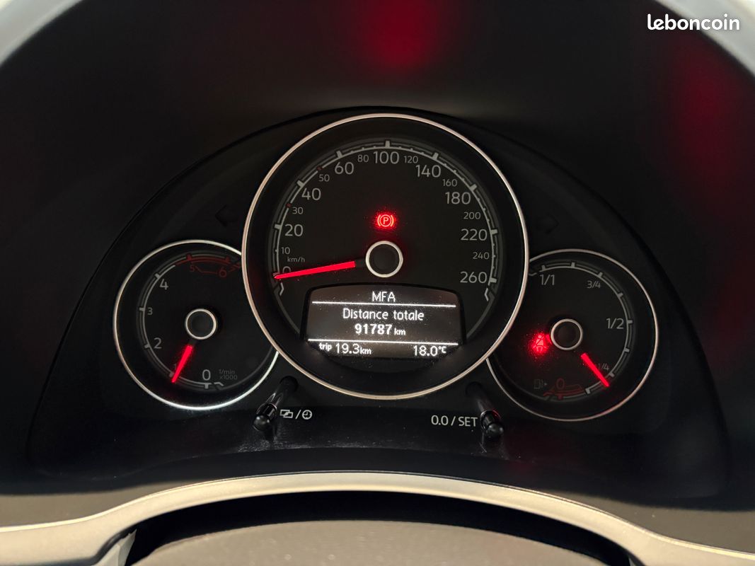VW BEETLE 2.0TDI 110ch Excellent etat 91.787km (image 14)