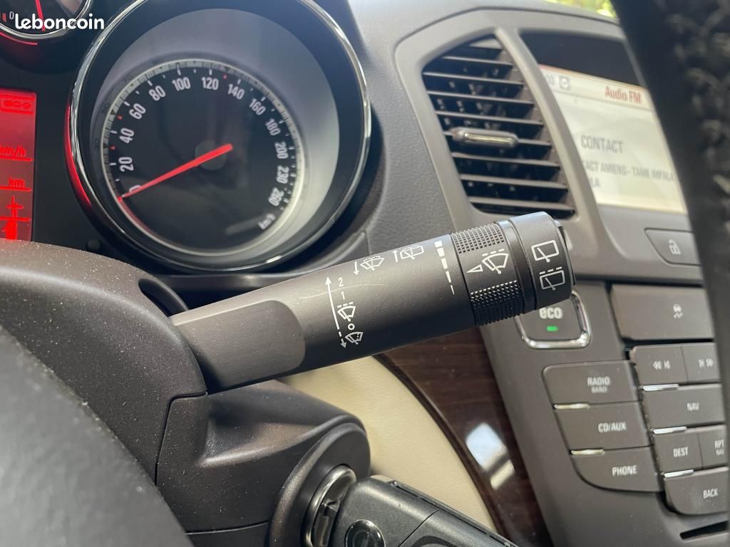 OPEL INSIGNIA 2.0 CDTI 160 COSMO - Sieges électriques / Radars / Bluetooth (image 26)