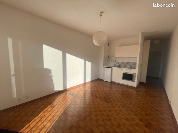 Studio 1 pièce 23 m²