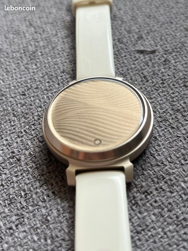 Montre connecté Garmin Lily 2 (image 5)