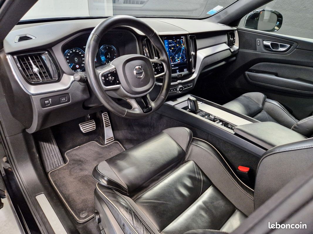 VOLVO XC60 B4 197CH R DESIGN GEARTRONIc (image 27)