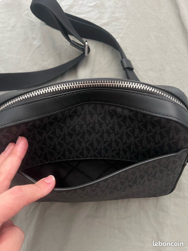Sacoche Michael Kors peu porté sans facture (image 2)