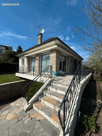 Maison familiale, lumineuse avec grand jardin arboré