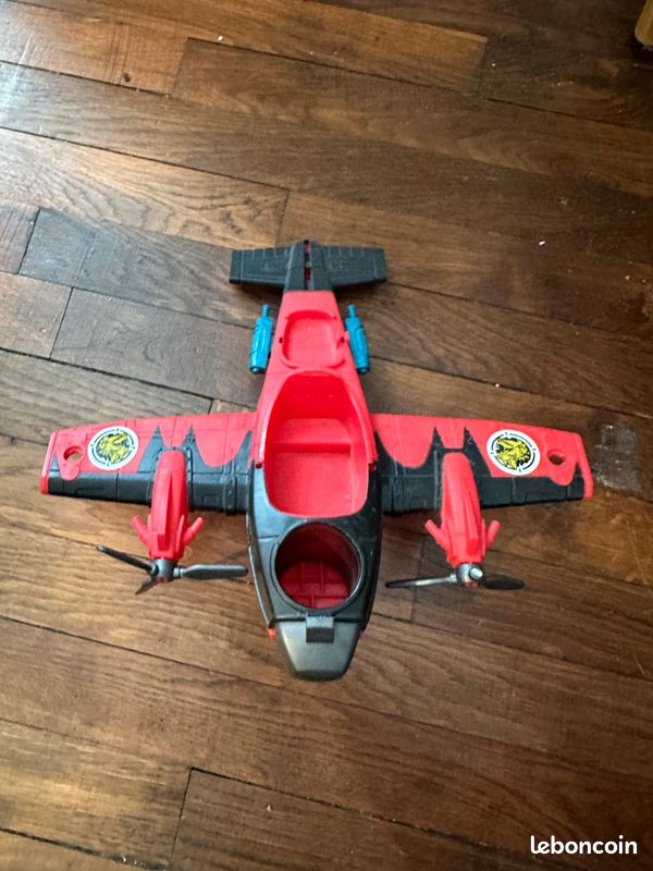 Avion (image 1)