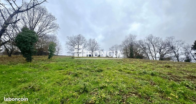 Terrain 1 888 m² Albi