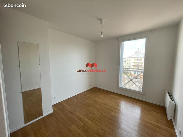 Appartement a louer montigny-le-bretonneux - 2 pièce(s) - 55 m2 - Surfyn