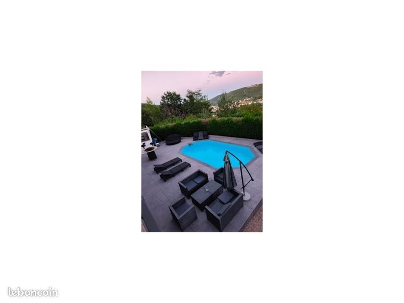 Maison 5 pièces 160 m² · à Aurec-sur-Loire · 160 m² · 480 000 €