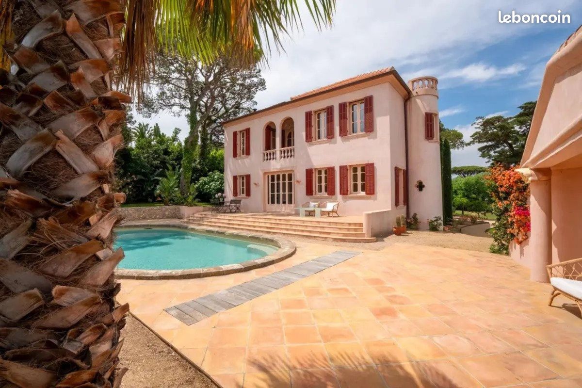 Maison 10 pièces 280 m² · à Saint-Tropez · 280 m² · 9 990 000 €