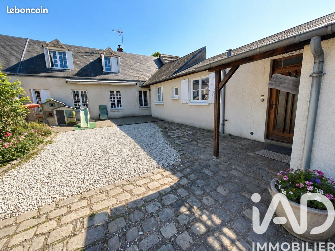 Maison 6 pièces 140 m² · à Saint-Benoît-sur-Loire · 140 m² · 189 900 €