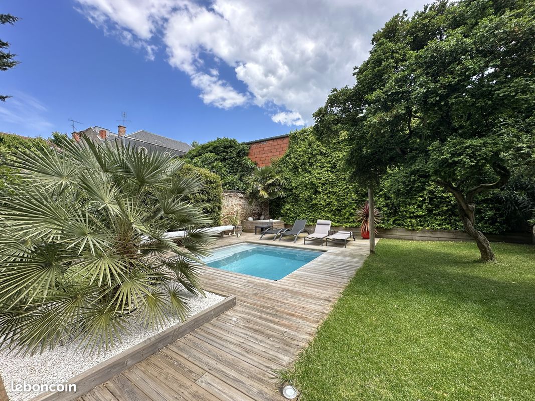 Maison 12 pièces 365 m² · à Agen · 365 m² · 790 000 €