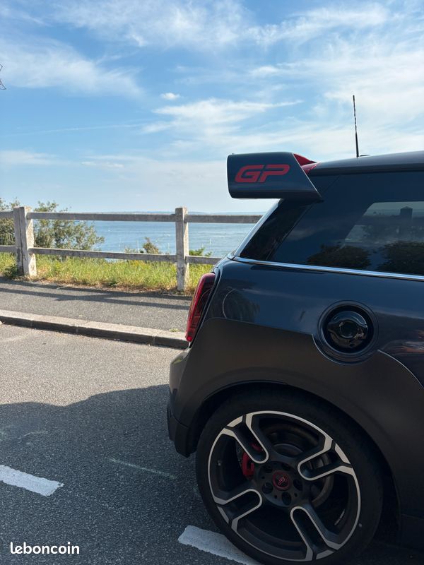 MINI John Cooper Works GP3 – 306 ch – N° 737/3000 – Édition ultra exclusive (image 10)