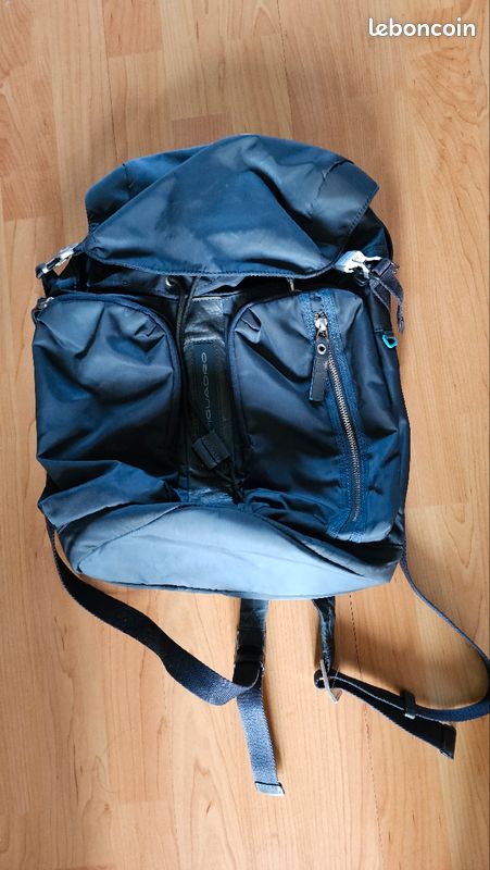 Sac à dos ordinateur Piquadro (image 1)
